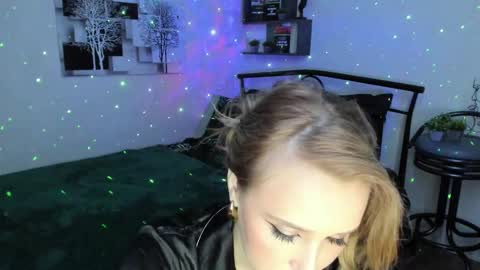 Lina online show from January 22, 9:32 pm