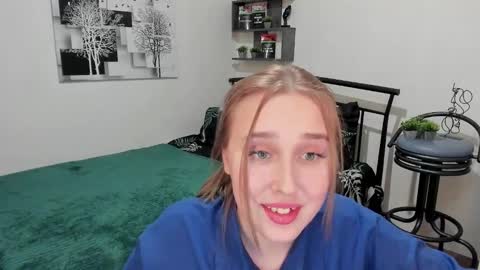 Lina online show from March 4, 11:22 pm