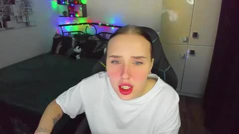 Lina online show from February 23, 10:34 pm