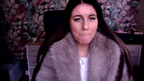 lincolnshirecouple21 online show from December 3, 10:49 am