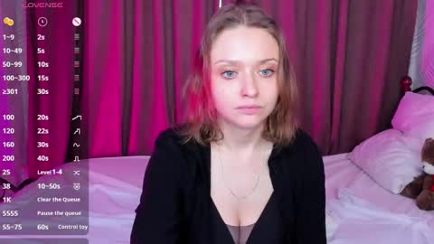 Snapshot of linda__bryant chatting on January 20, 3:37 am Linda GMT2 Mon Tu Fri Sa Su 0300am-1000 am online show from January 20, 3:37 am
