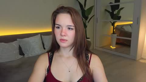 Snapshot of linda__robertz chatting on September 15, 9:38 pm linda__robertz online show from September 15, 9:38 pm