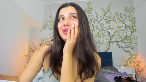 Snapshot of linda_ex chatting on December 4, 12:24 am Linda online show from December 4, 12:24 am