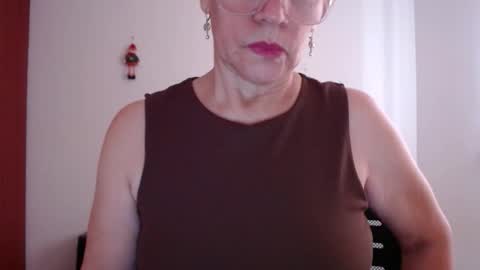 Linda Hanna online show from December 17, 2:57 pm