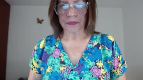 Linda Hanna online show from November 7, 9:06 pm