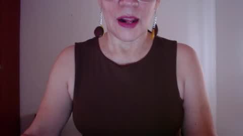 Linda Hanna online show from January 17, 2:15 pm