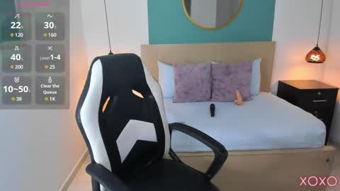 Snapshot of linda_rios_ chatting on February 7, 1:58 am L I N D A online show from February 7, 1:58 am