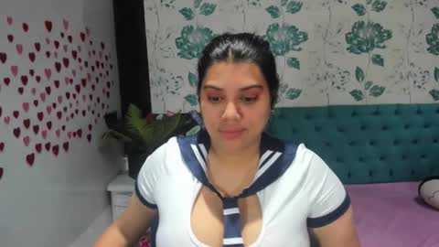 Snapshot of lindabreexlove chatting on January 29, 5:24 pm online show from January 29, 5:24 pm