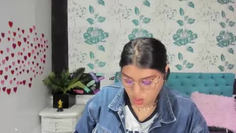 Snapshot of lindabreexlove chatting on February 27, 6:31 pm online show from February 27, 6:31 pm