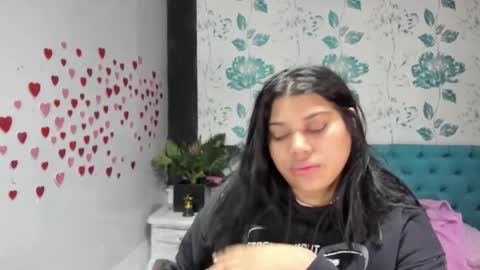 Snapshot of lindabreexlove chatting on March 12, 7:25 pm online show from March 12, 7:25 pm
