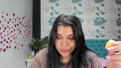 Snapshot of lindabreexlove chatting on March 5, 3:07 pm online show from March 5, 3:07 pm