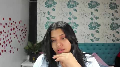 Snapshot of lindabreexlove chatting on March 10, 8:34 pm online show from March 10, 8:34 pm