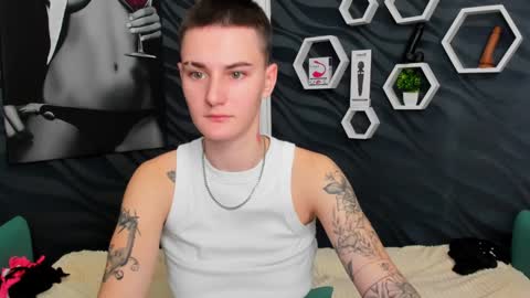 lindabryantt online show from February 6, 7:24 am