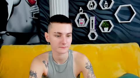 lindabryantt online show from February 13, 2:42 pm