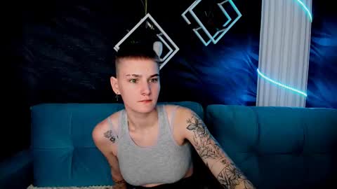 lindabryantt online show from March 12, 3:24 am