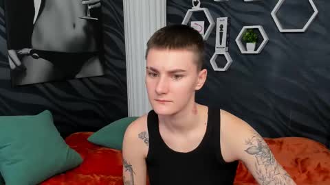 lindabryantt online show from February 27, 10:11 am