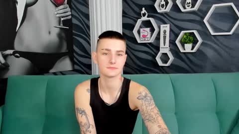 lindabryantt online show from February 12, 10:03 am