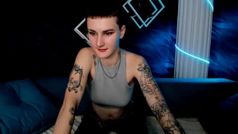 lindabryantt online show from March 4, 4:20 pm