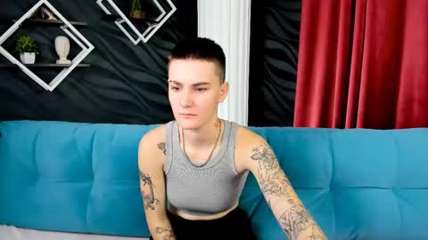 lindabryantt online show from February 20, 10:05 am