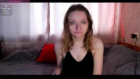 Snapshot of lindaeva chatting on September 11, 2:02 am Linda online show from September 11, 2:02 am