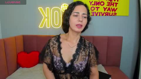 Snapshot of lindainsatiable chatting on February 16, 4:42 am Linda online show from February 16, 4:42 am