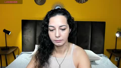 Snapshot of lindainsatiable chatting on March 5, 1:31 am Linda online show from March 5, 1:31 am