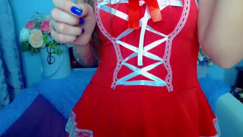 Snapshot of lindaliiii chatting on December 9, 10:00 am Linda online show from December 9, 10:00 am