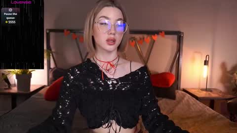 your Linda is back online show from February 27, 8:02 am