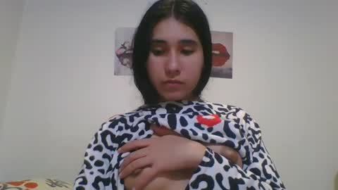 lindra0956 online show from January 9, 1:50 am