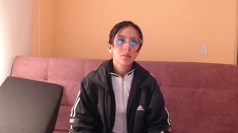 ling ling24 online show from October 13, 3:30 am