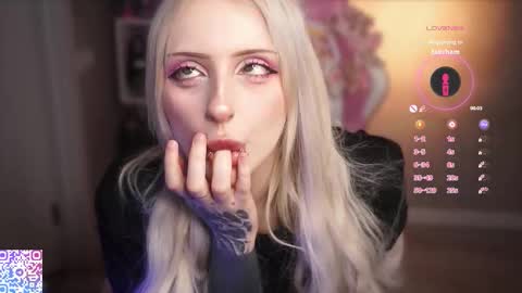 Lina online show from March 5, 7:45 pm