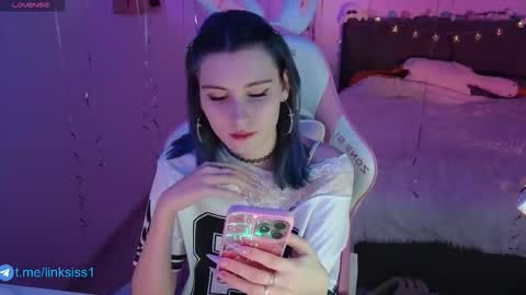 linksiss online show from February 3, 3:27 pm