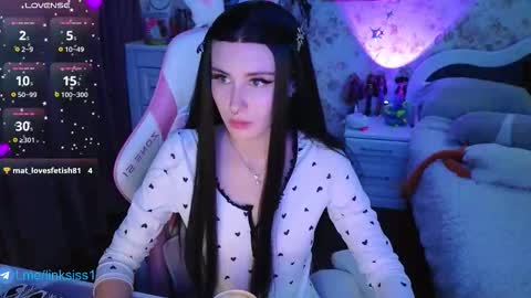 linksiss online show from December 2, 9:02 pm