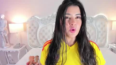 Linna online show from October 12, 5:11 am