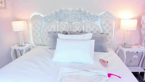 Linna online show from March 8, 4:12 am
