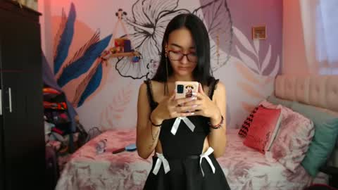 Snapshot of linzybaner chatting on January 10, 10:46 pm LinzyBaner online show from January 10, 10:46 pm