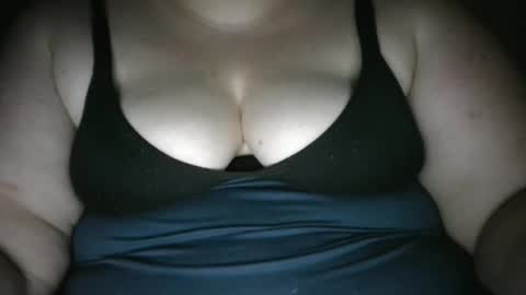 Snapshot of lioness0228 chatting on September 11, 1:29 am Lioness0228 online show from September 11, 1:29 am