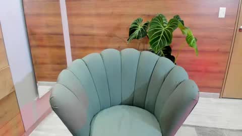 Lior evan online show from May 22, 2:07 am