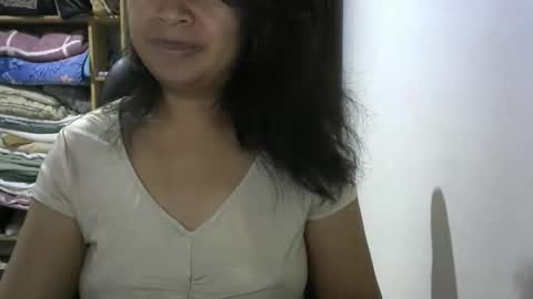 liora online show from May 28, 3:37 am