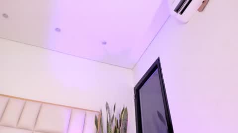 Liorah wolf online show from February 4, 8:46 pm