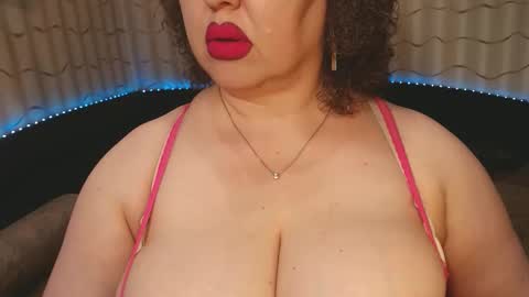Snapshot of lipsaddiction chatting on September 10, 8:54 pm LIpsAddiction online show from September 10, 8:54 pm