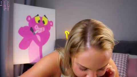 Amelia online show from November 30, 1:23 am