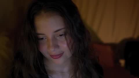 Snapshot of lirio05 chatting on September 13, 7:38 pm Lily see u on december 2 online show from September 13, 7:38 pm