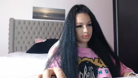 Snapshot of lisa104739 chatting on September 10, 8:10 pm Lisa online show from September 10, 8:10 pm