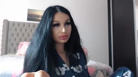 Lisa online show from October 18, 8:24 pm