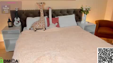 Lisa online show from October 1, 9:19 am