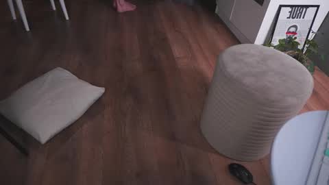 Elisabeth or Lisa online show from October 18, 8:35 pm