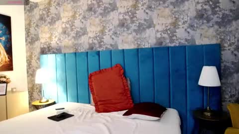 lisacroft online show from January 15, 8:12 am