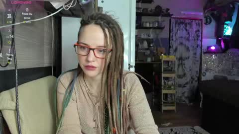 Lisa online show from May 2, 6:41 am