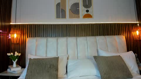 lisa online show from April 11, 11:58 am